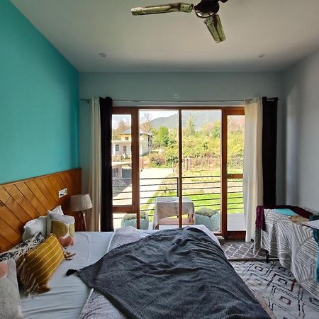 Flyscape Hostel Bir  Bagian luar foto