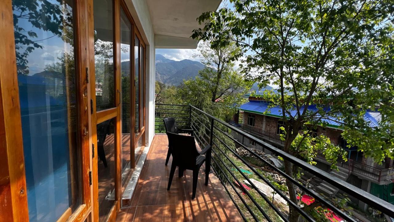 Flyscape Hostel Bir  Bagian luar foto