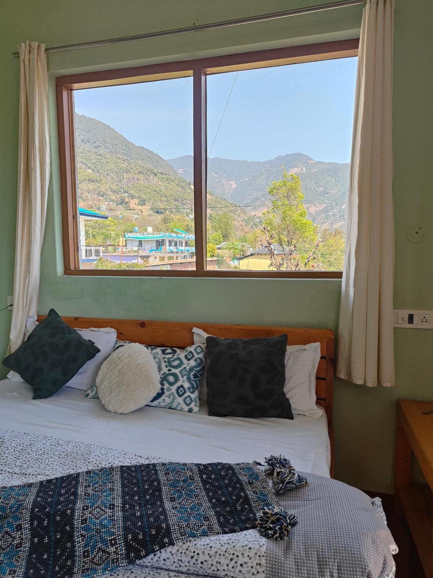 Flyscape Hostel Bir  Bagian luar foto