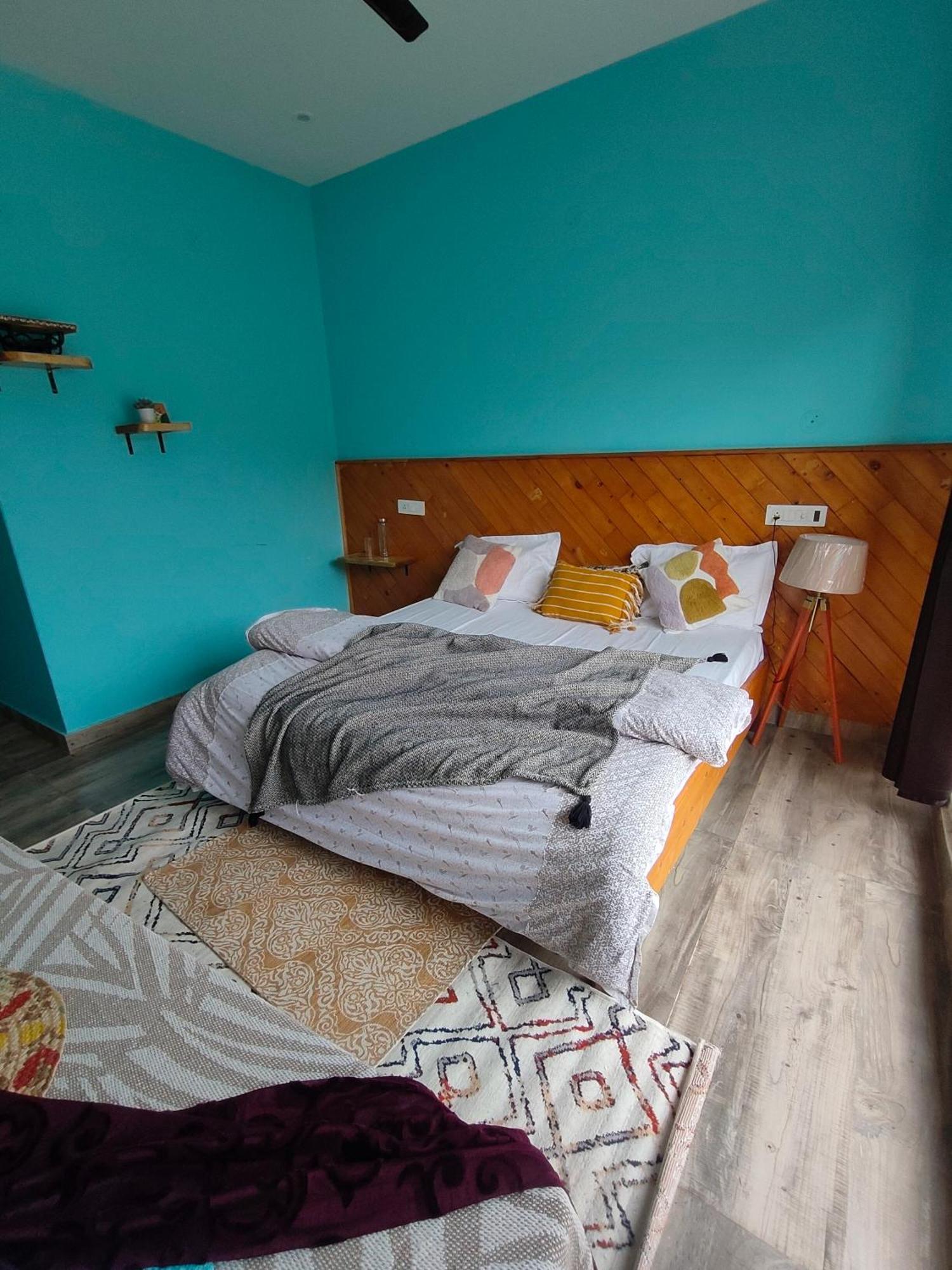 Flyscape Hostel Bir  Bagian luar foto