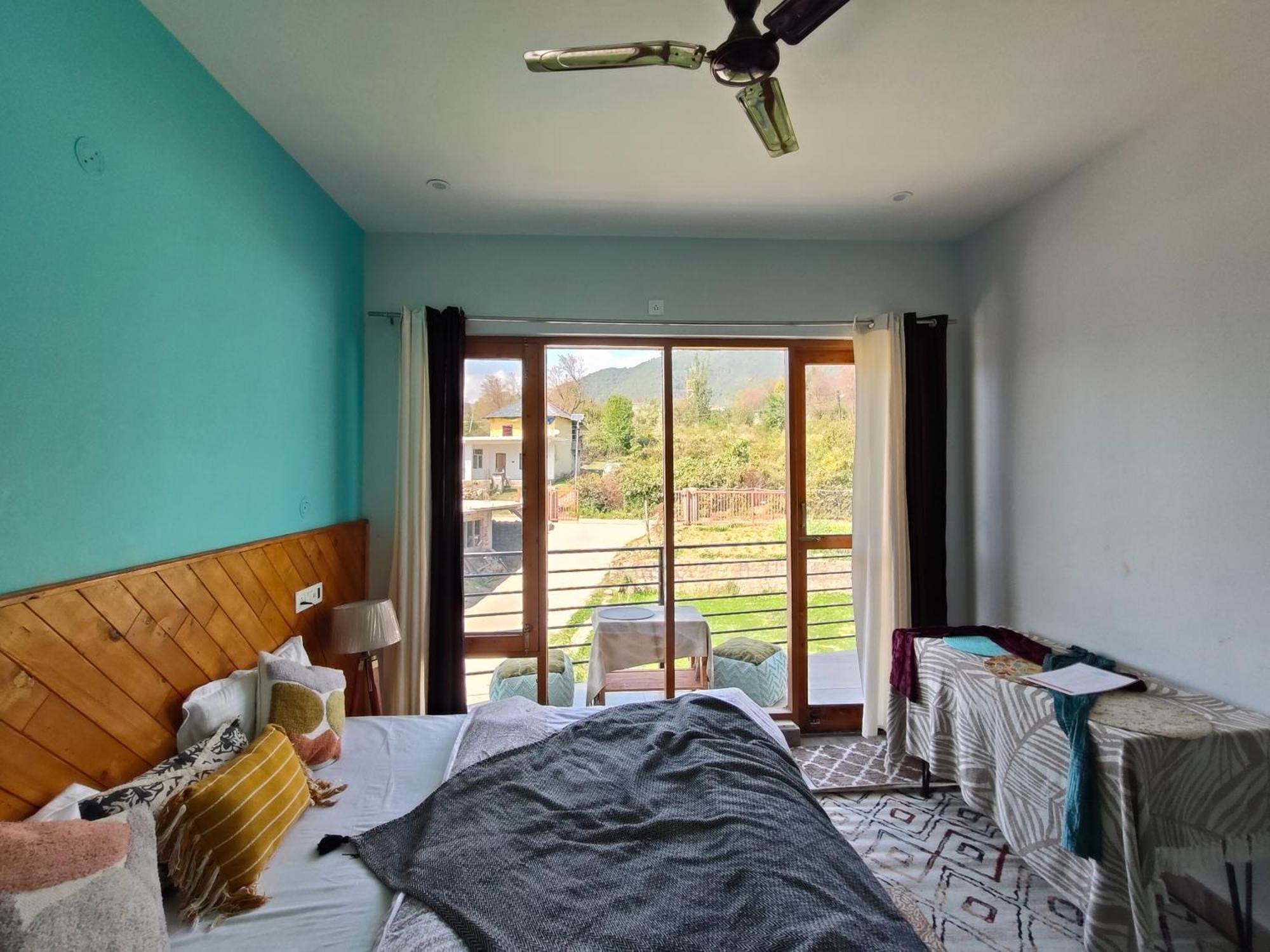 Flyscape Hostel Bir  Bagian luar foto