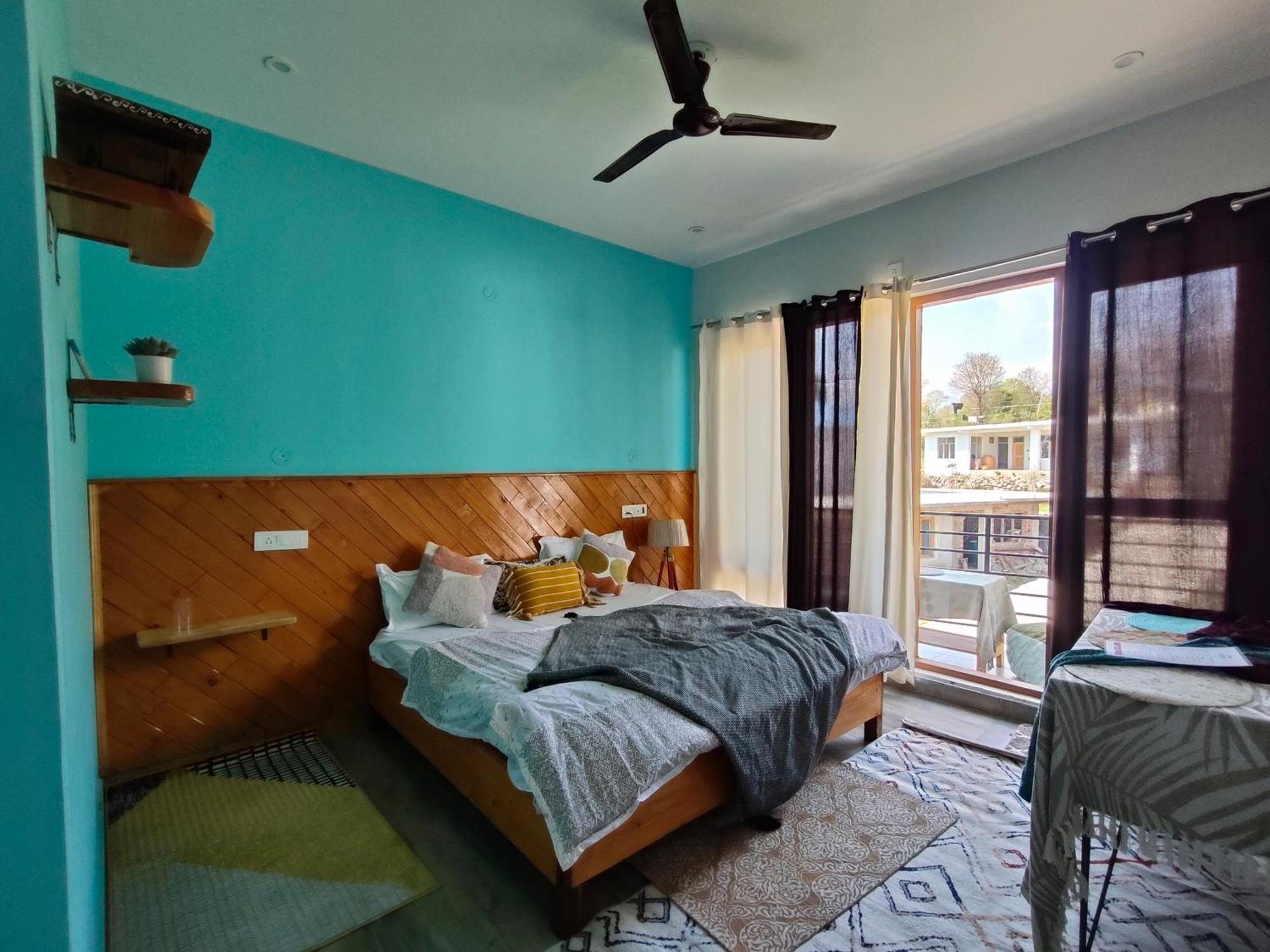 Flyscape Hostel Bir  Bagian luar foto