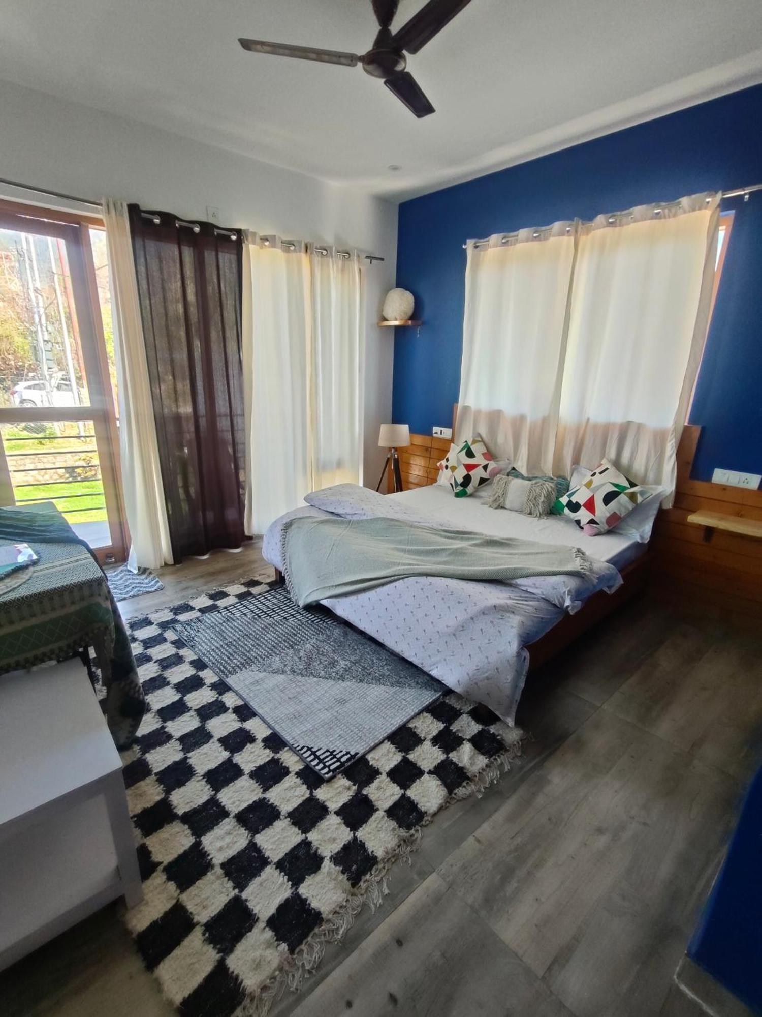 Flyscape Hostel Bir  Bagian luar foto